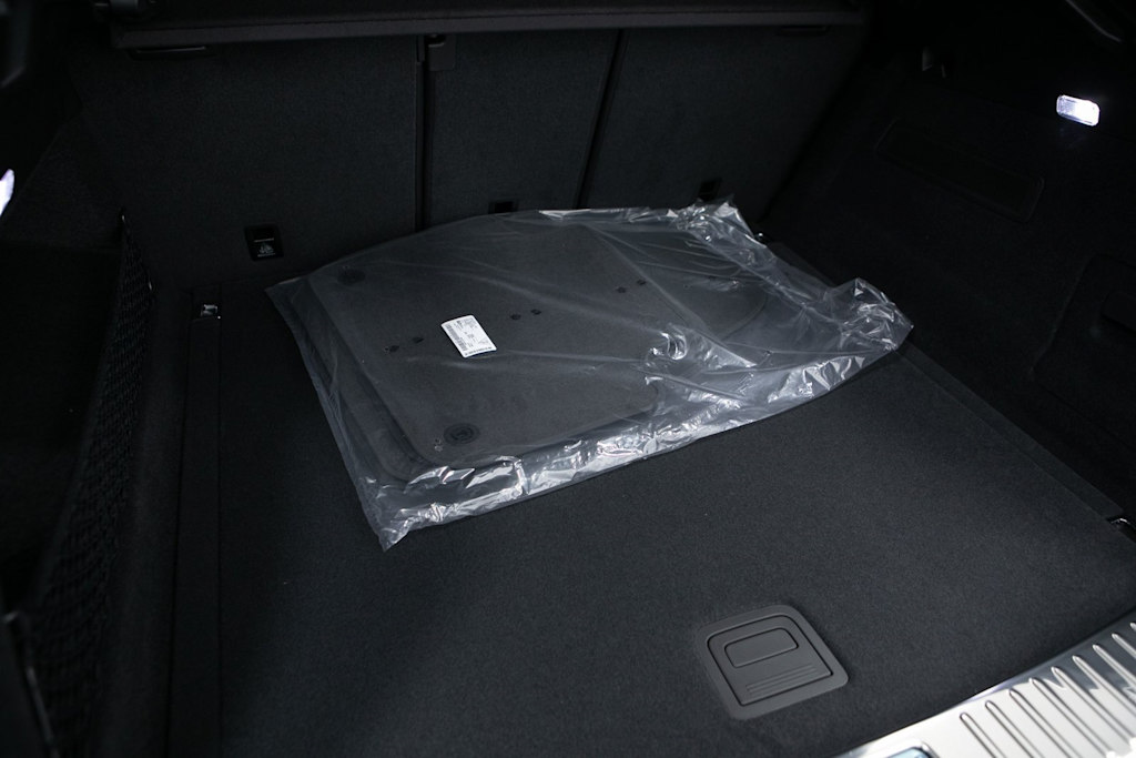 Thumbnail: 2026 Porsche Cayenne - 32