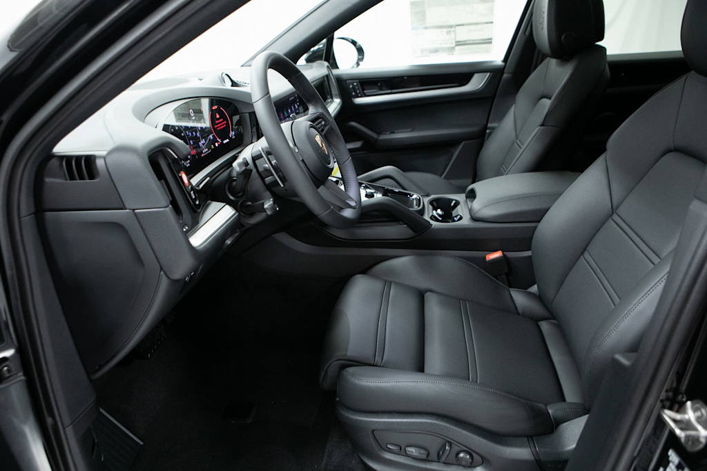 Thumbnail: 2026 Porsche Cayenne - 11