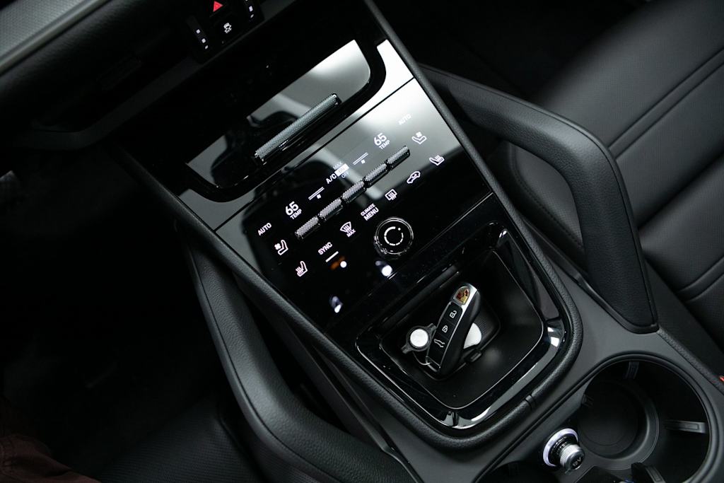 Thumbnail: 2026 Porsche Cayenne - 24