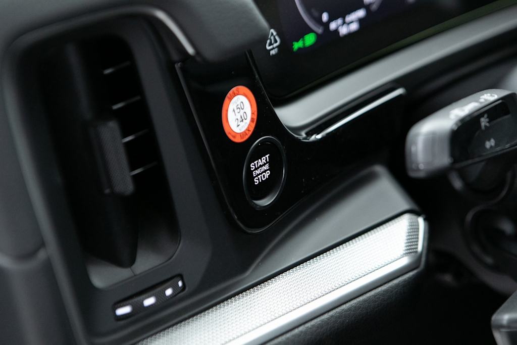 Thumbnail: 2026 Porsche Cayenne - 14