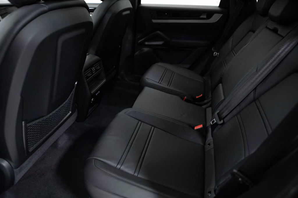 Thumbnail: 2026 Porsche Cayenne - 12