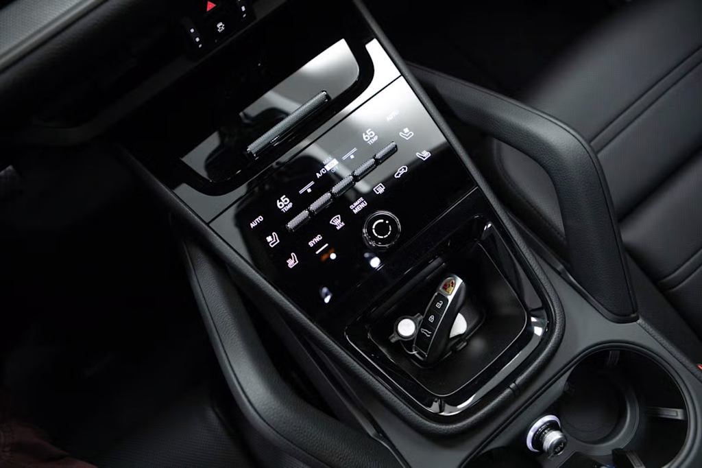 Thumbnail: 2026 Porsche Cayenne - 14