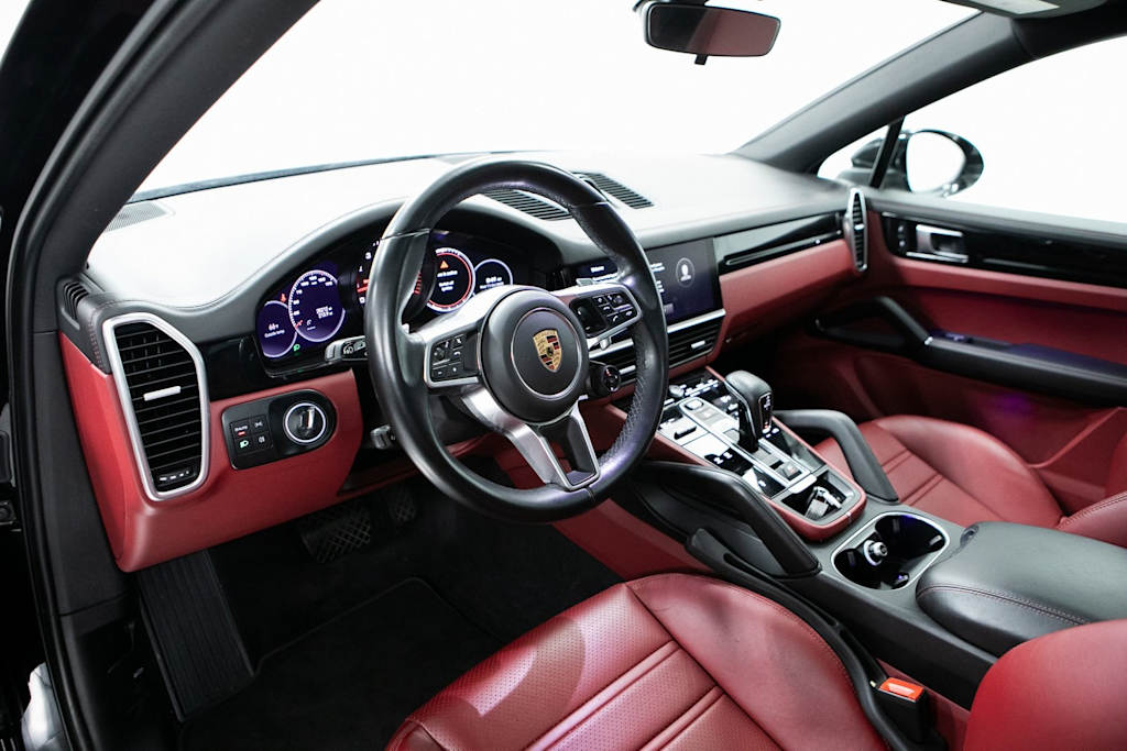 Thumbnail: 2022 Porsche Cayenne - 2