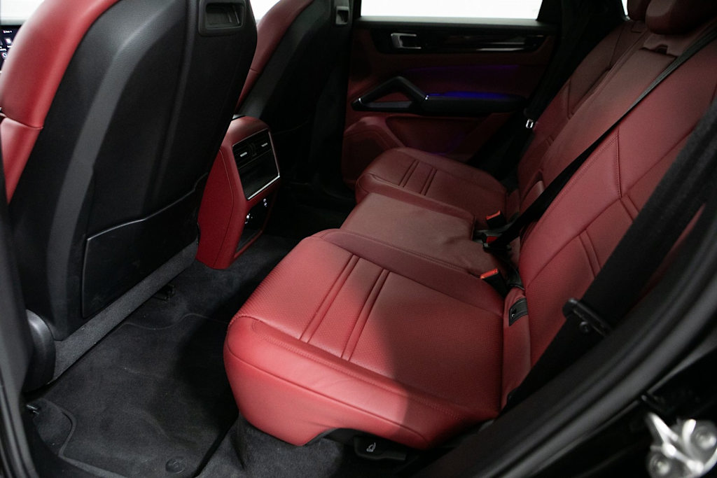 Thumbnail: 2022 Porsche Cayenne - 12