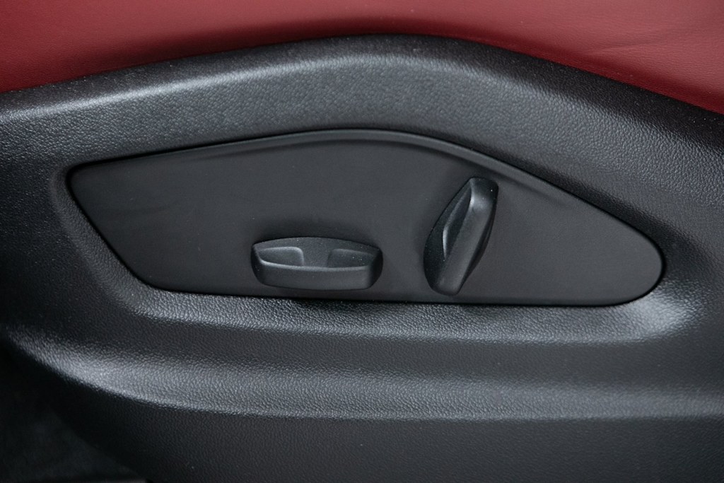 Thumbnail: 2022 Porsche Cayenne - 20