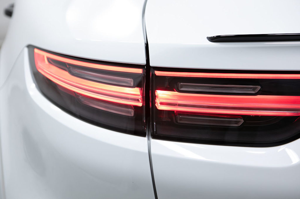 Thumbnail: 2023 Porsche Cayenne - 23