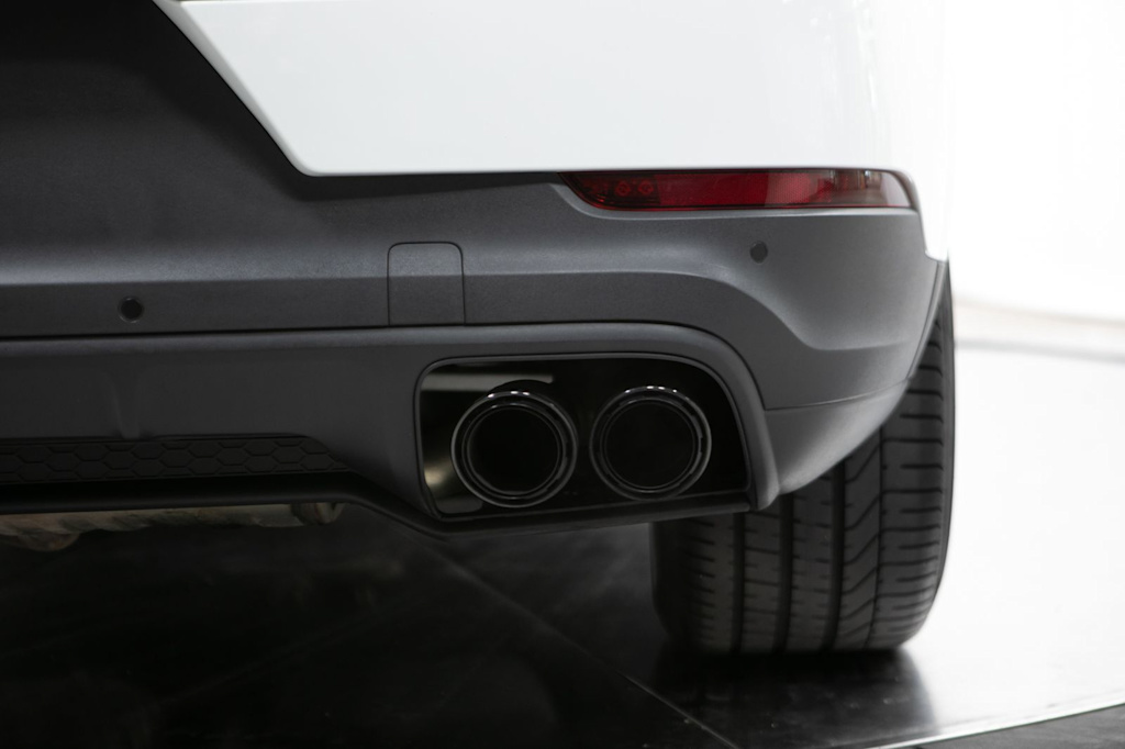 Thumbnail: 2023 Porsche Cayenne - 25