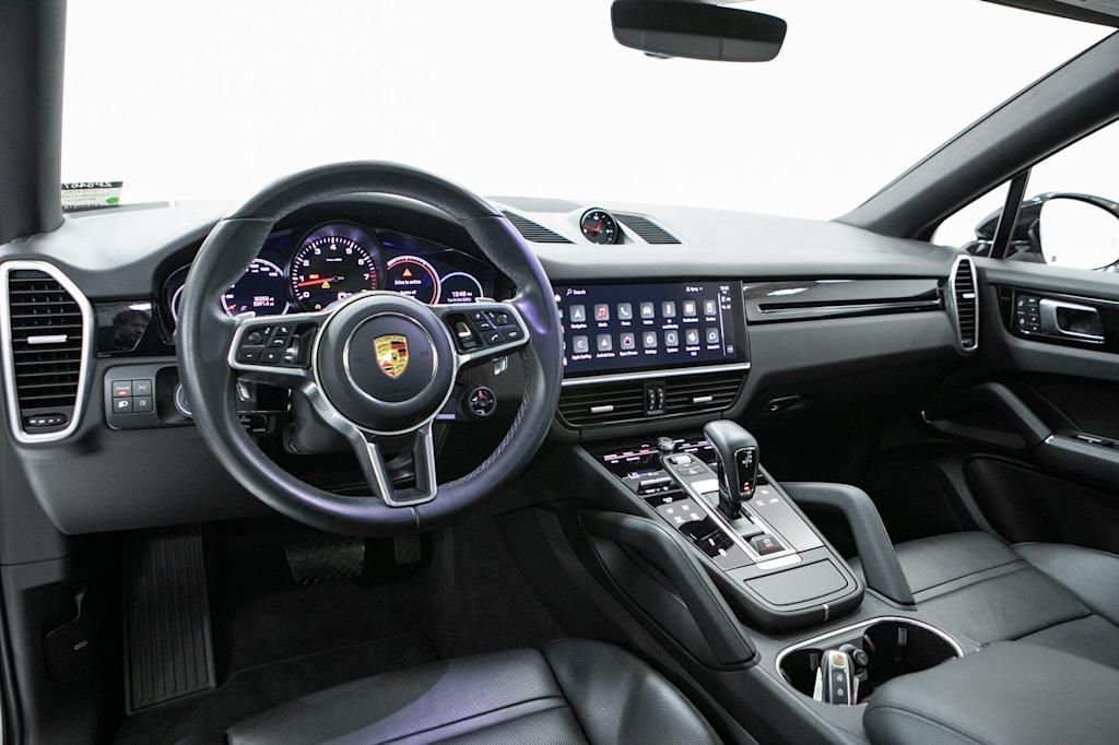 Thumbnail: 2023 Porsche Cayenne - 6