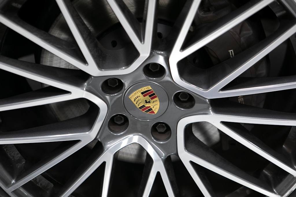 Thumbnail: 2023 Porsche Cayenne - 5
