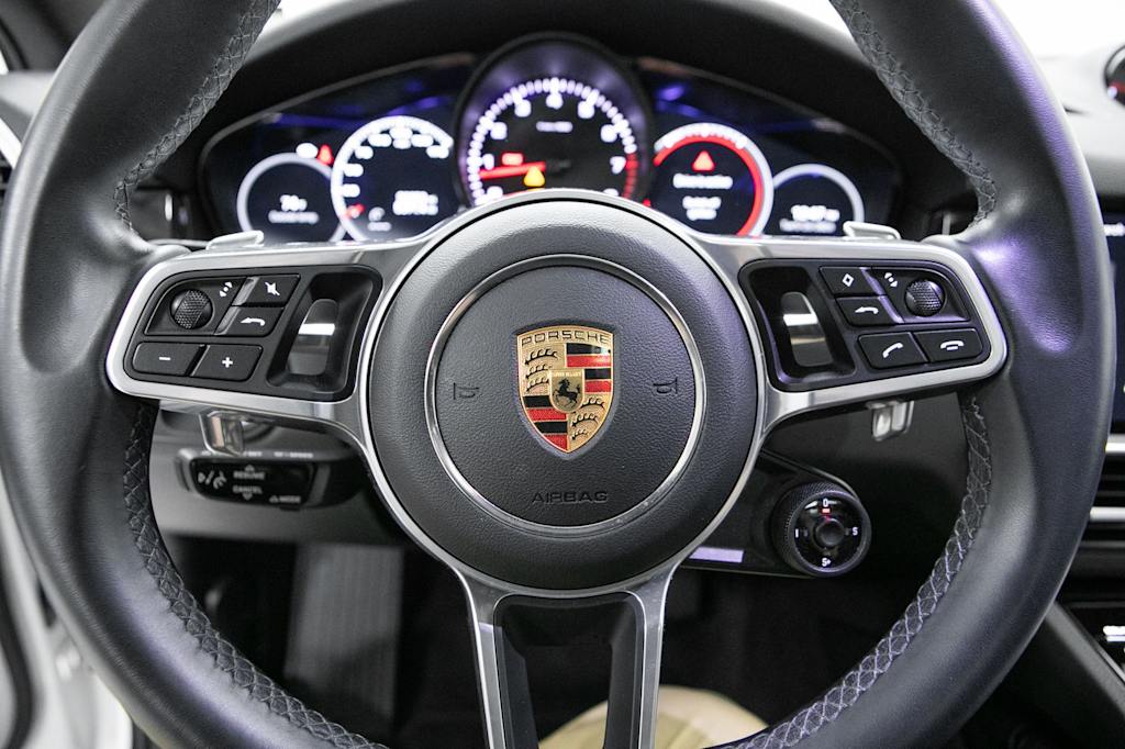 Thumbnail: 2023 Porsche Cayenne - 10