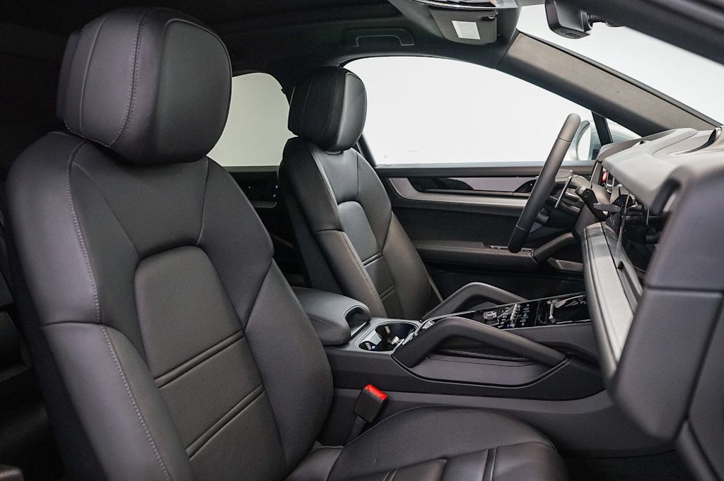 Thumbnail: 2026 Porsche Cayenne - 12