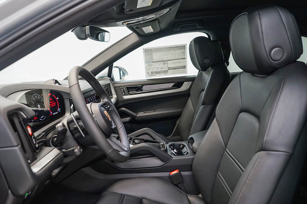 Thumbnail: 2026 Porsche Cayenne - 26