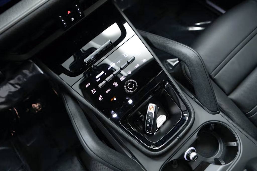Thumbnail: 2026 Porsche Cayenne - 14