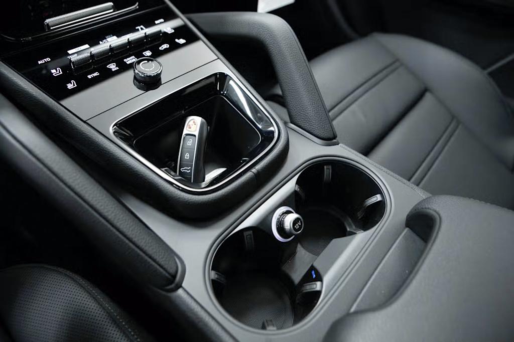 Thumbnail: 2026 Porsche Cayenne - 33