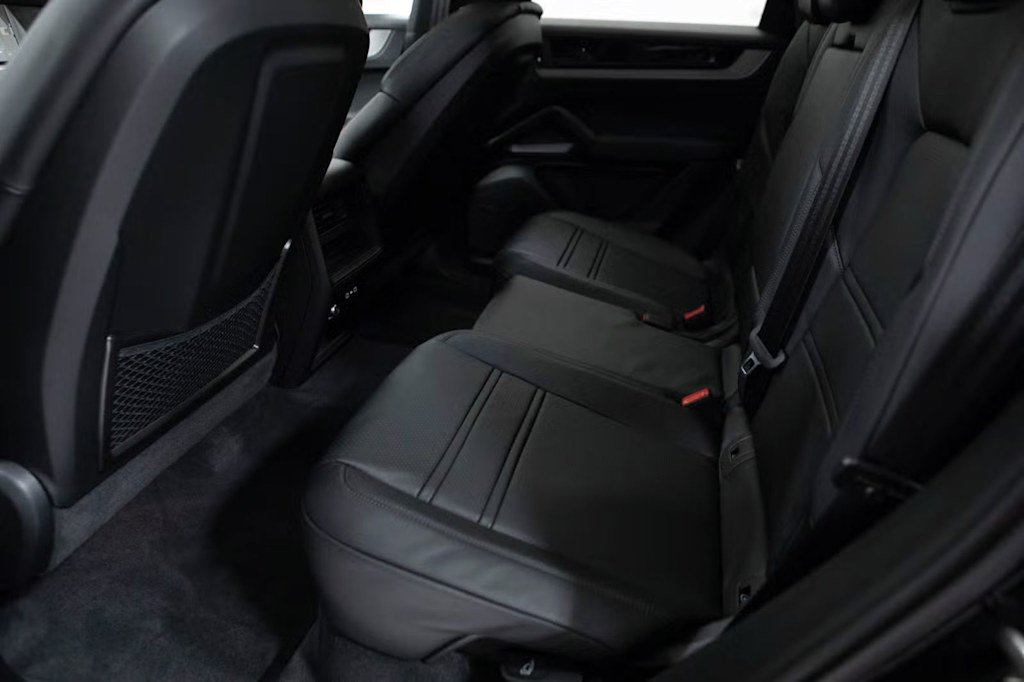 Thumbnail: 2026 Porsche Cayenne - 12