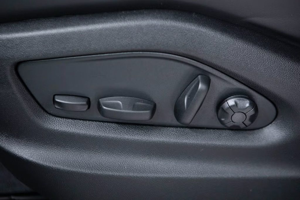Thumbnail: 2026 Porsche Cayenne - 27