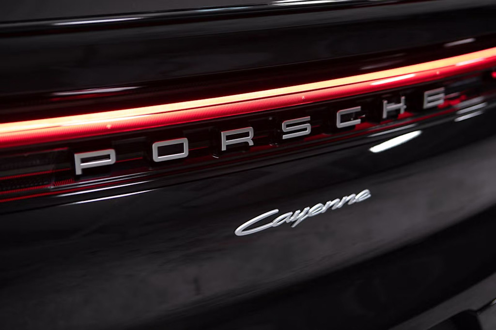 Thumbnail: 2026 Porsche Cayenne - 23