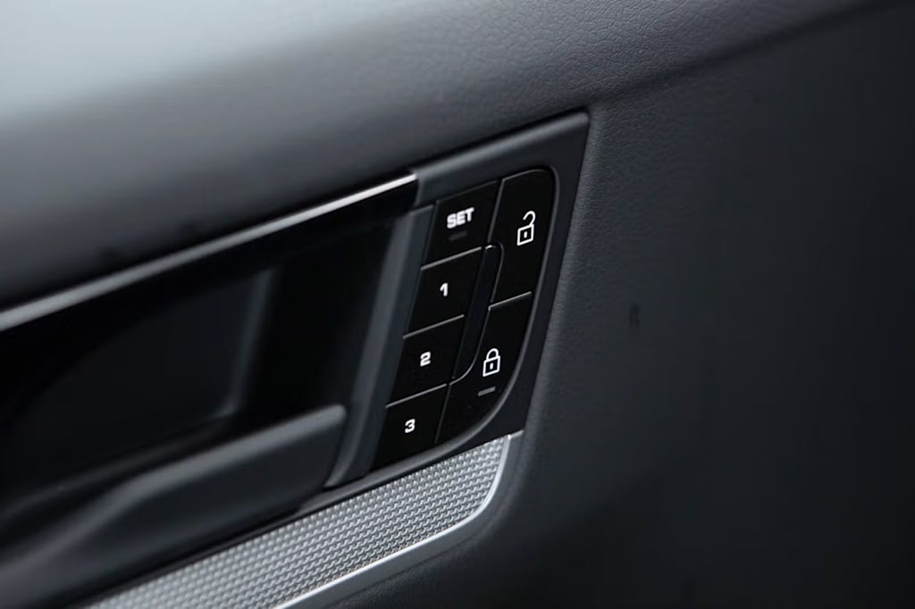 Thumbnail: 2026 Porsche Cayenne - 29