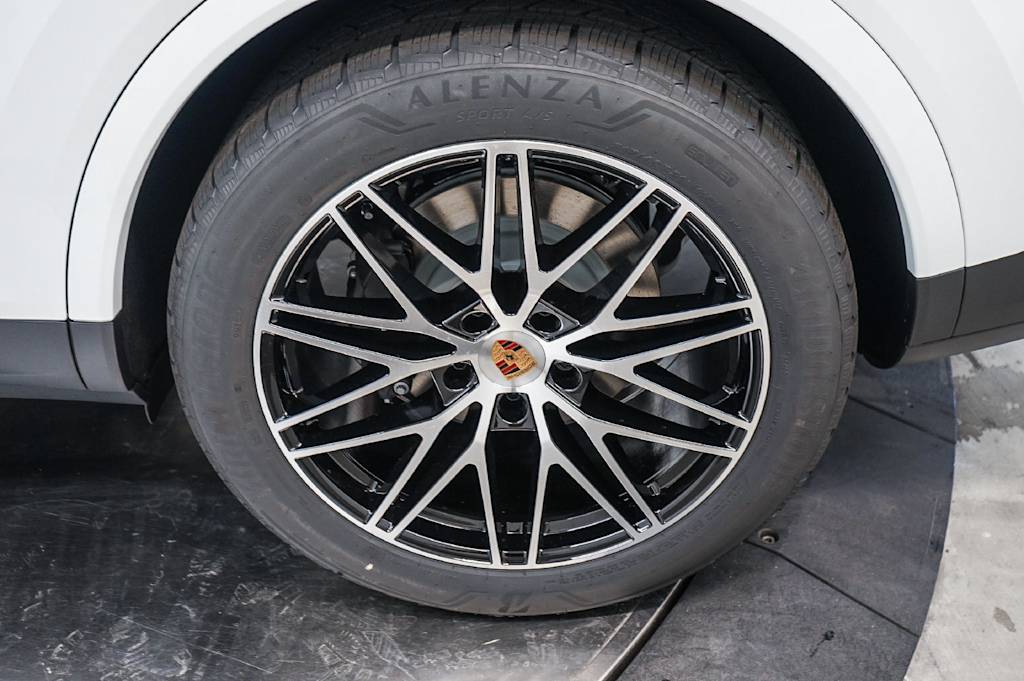 Thumbnail: 2026 Porsche Cayenne - 7