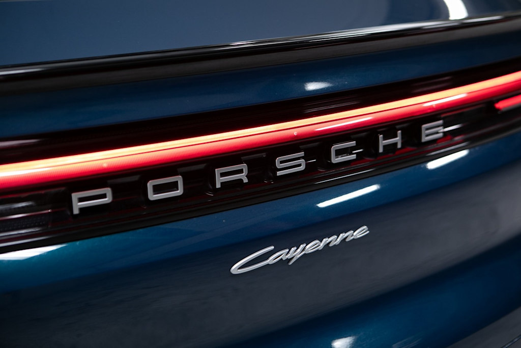 Thumbnail: 2024 Porsche Cayenne - 38