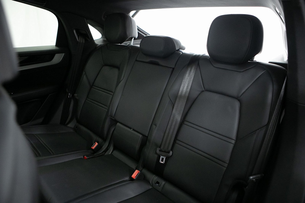 Thumbnail: 2024 Porsche Cayenne - 34