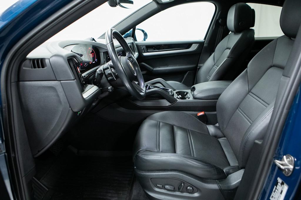 Thumbnail: 2024 Porsche Cayenne - 10