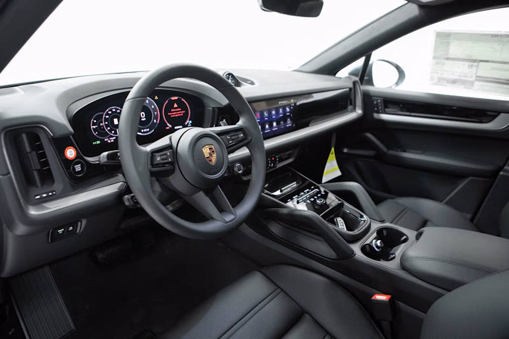 Thumbnail: 2026 Porsche Cayenne - 2