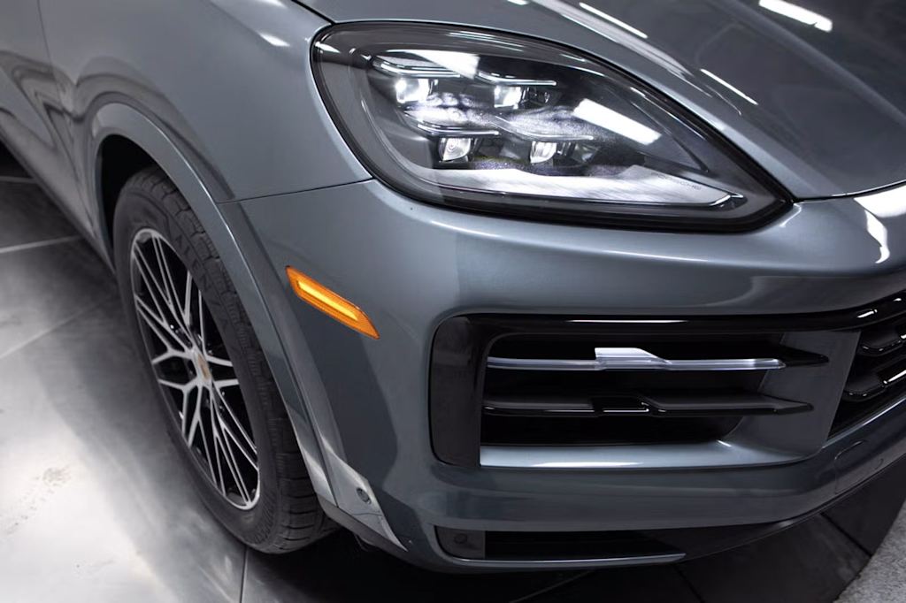 Thumbnail: 2026 Porsche Cayenne - 6