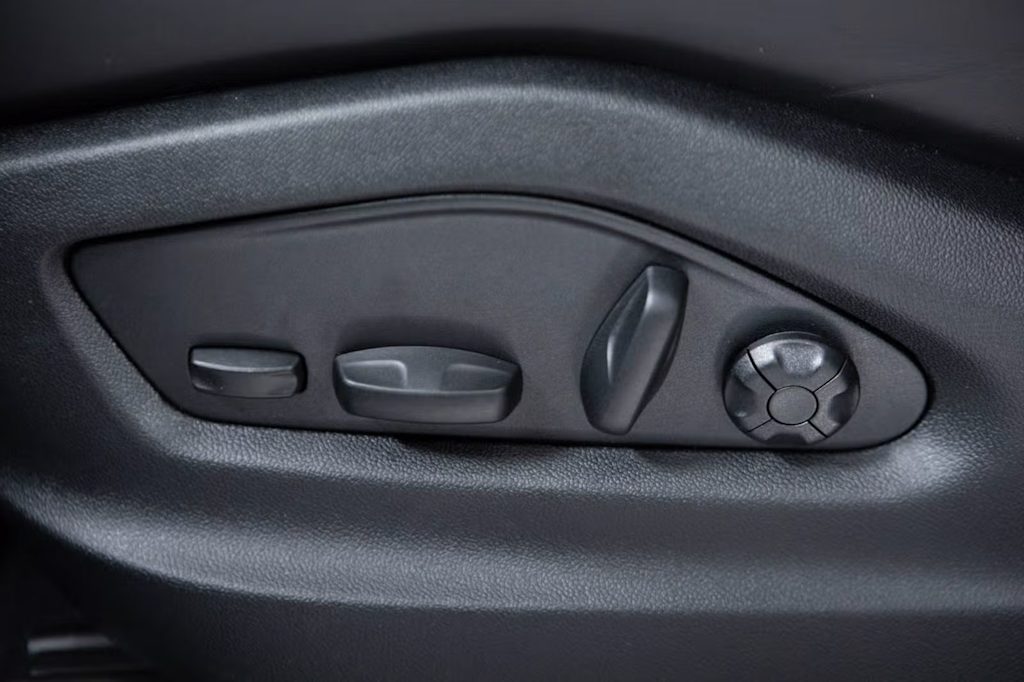 Thumbnail: 2026 Porsche Cayenne - 27
