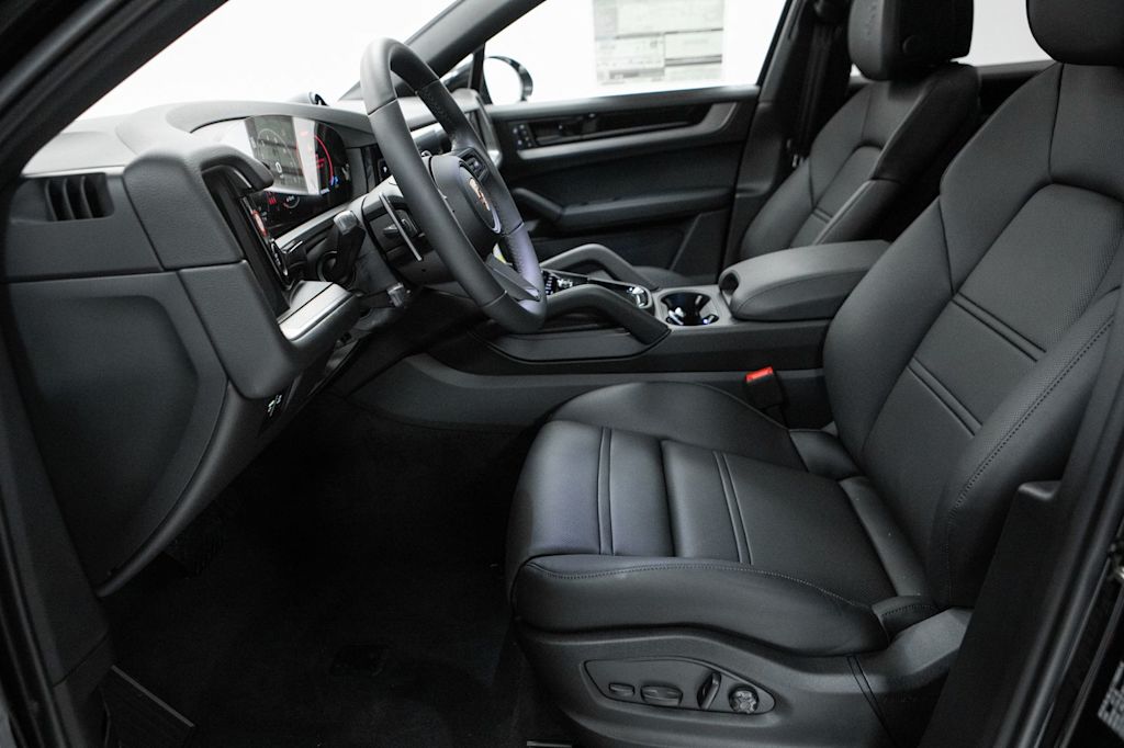 Thumbnail: 2026 Porsche Cayenne - 9