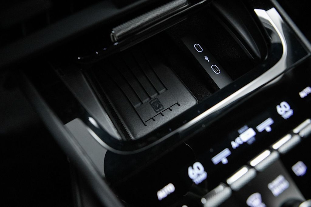 Thumbnail: 2026 Porsche Cayenne - 32
