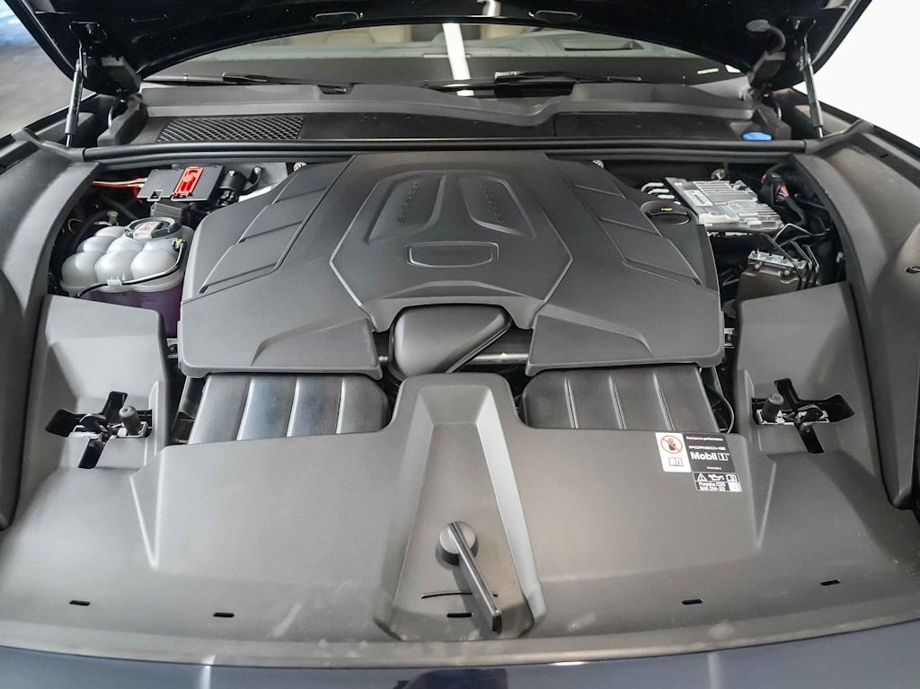 Thumbnail: 2026 Porsche Cayenne - 9