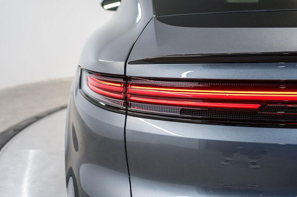 Thumbnail: 2026 Porsche Cayenne - 7