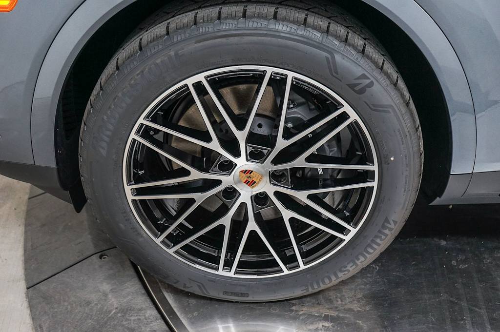 Thumbnail: 2026 Porsche Cayenne - 23