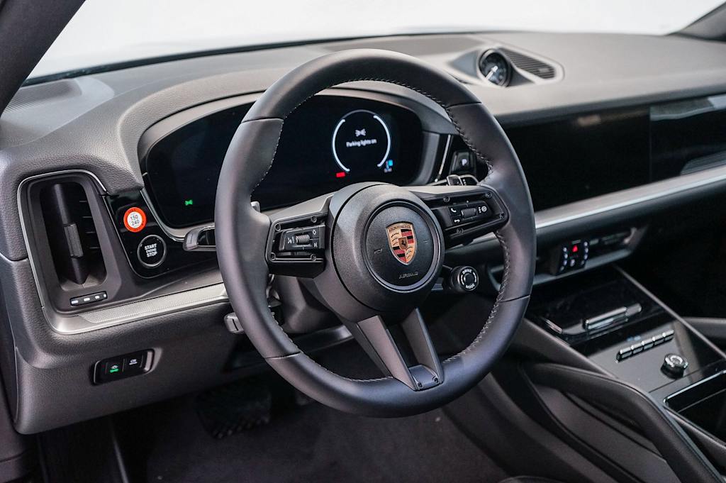 Thumbnail: 2026 Porsche Cayenne - 2