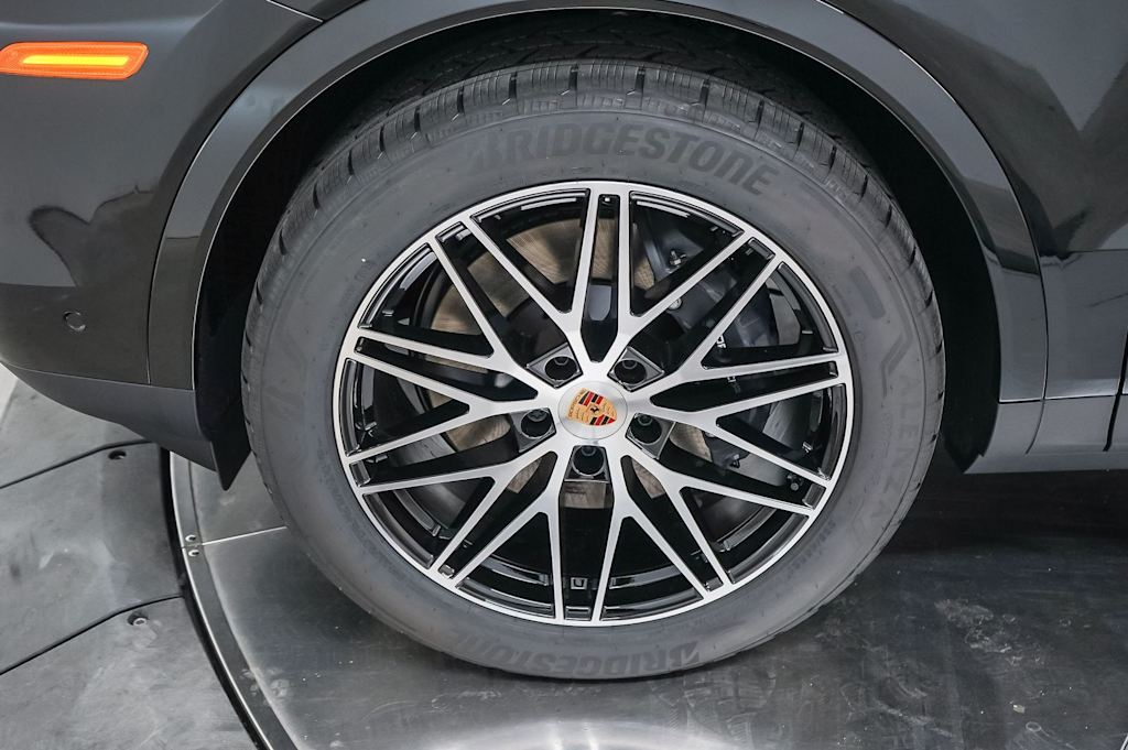 Thumbnail: 2026 Porsche Cayenne - 24