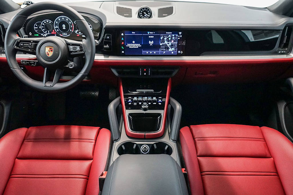 Thumbnail: 2026 Porsche Cayenne - 10