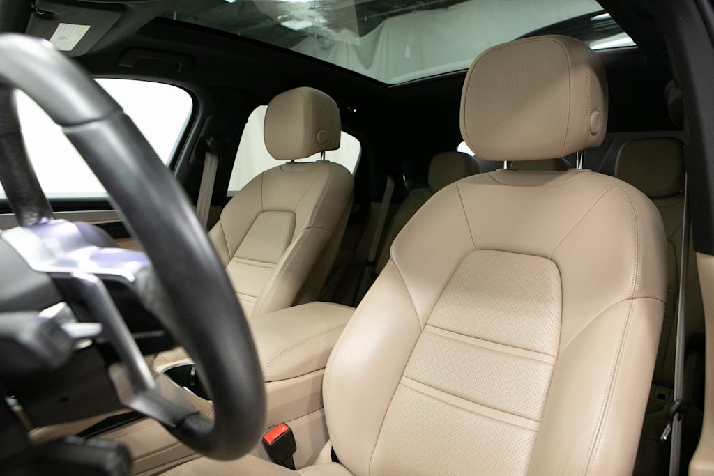Thumbnail: 2022 Porsche Cayenne - 9