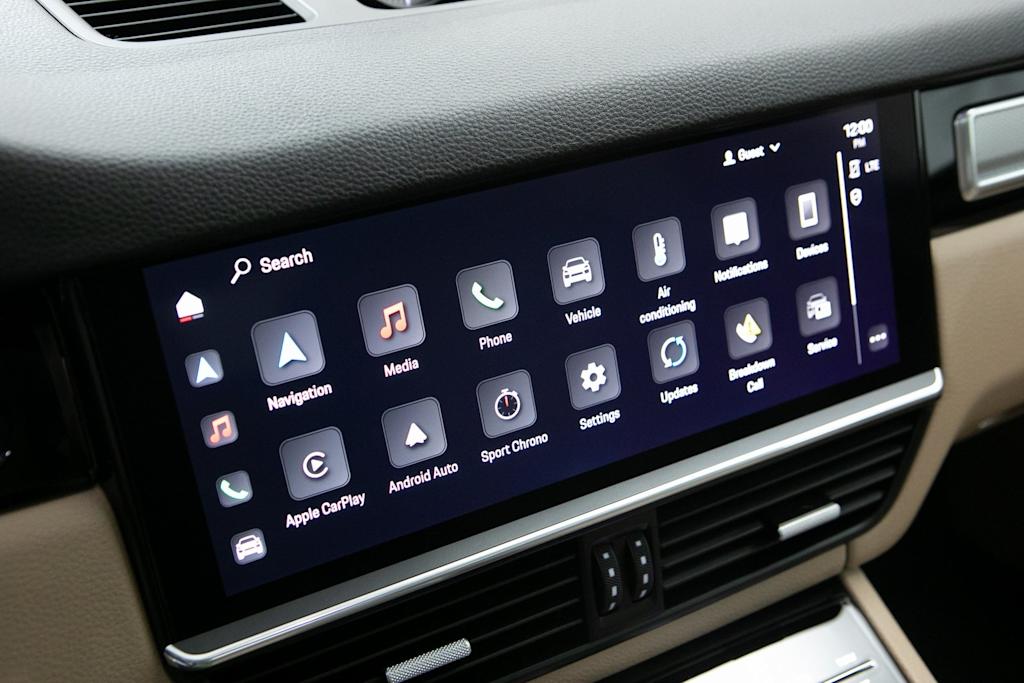 Thumbnail: 2022 Porsche Cayenne - 12