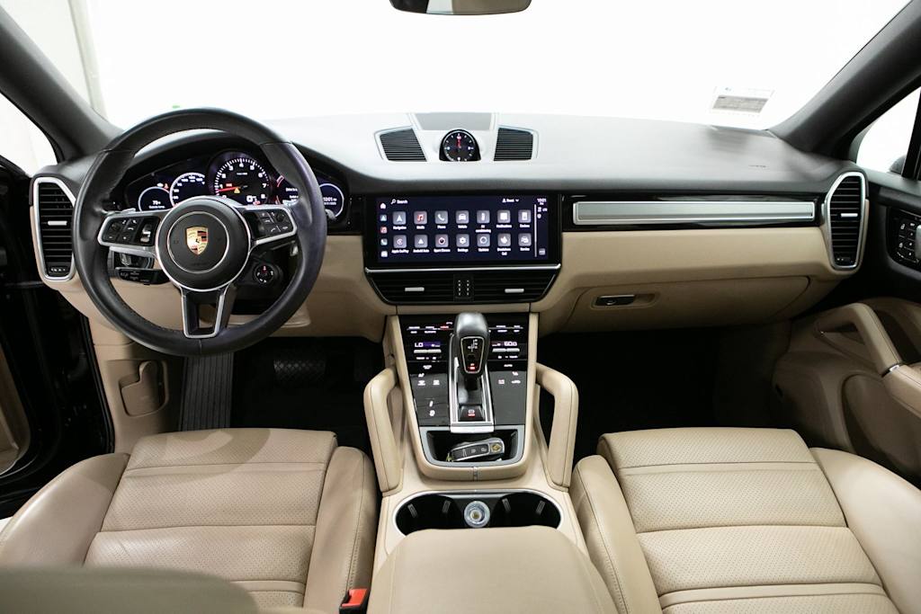 Thumbnail: 2022 Porsche Cayenne - 8