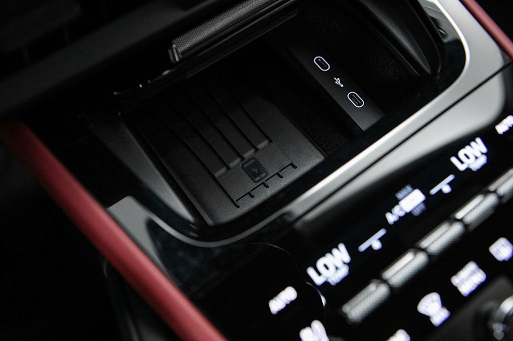 Thumbnail: 2026 Porsche Cayenne - 31