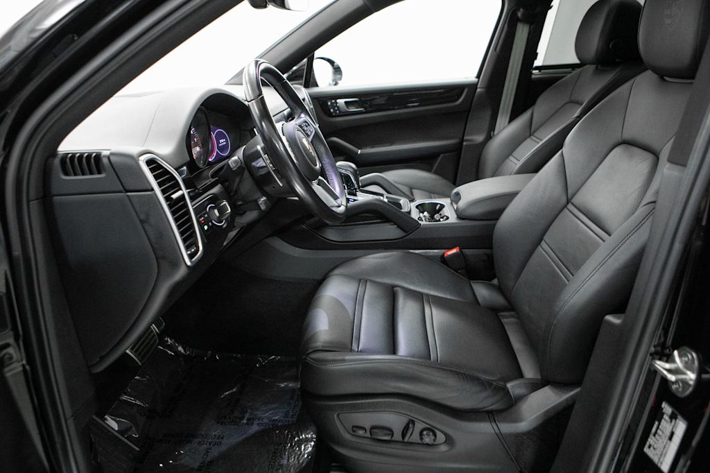 Thumbnail: 2023 Porsche Cayenne - 9