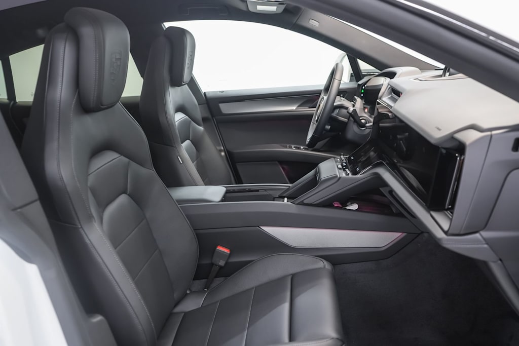 Thumbnail: 2026 Porsche Cayenne - 10