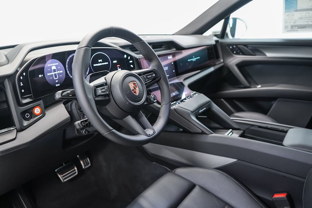 Thumbnail: 2026 Porsche Cayenne - 2