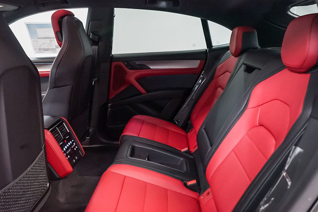 Thumbnail: 2026 Porsche Cayenne - 11
