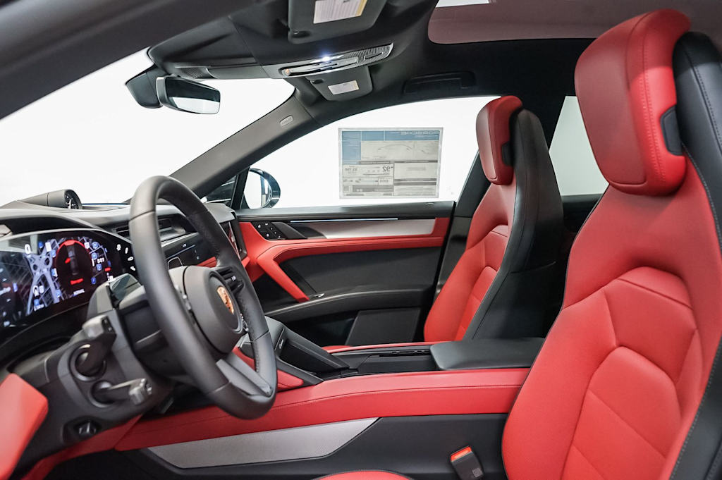 Thumbnail: 2026 Porsche Cayenne - 26