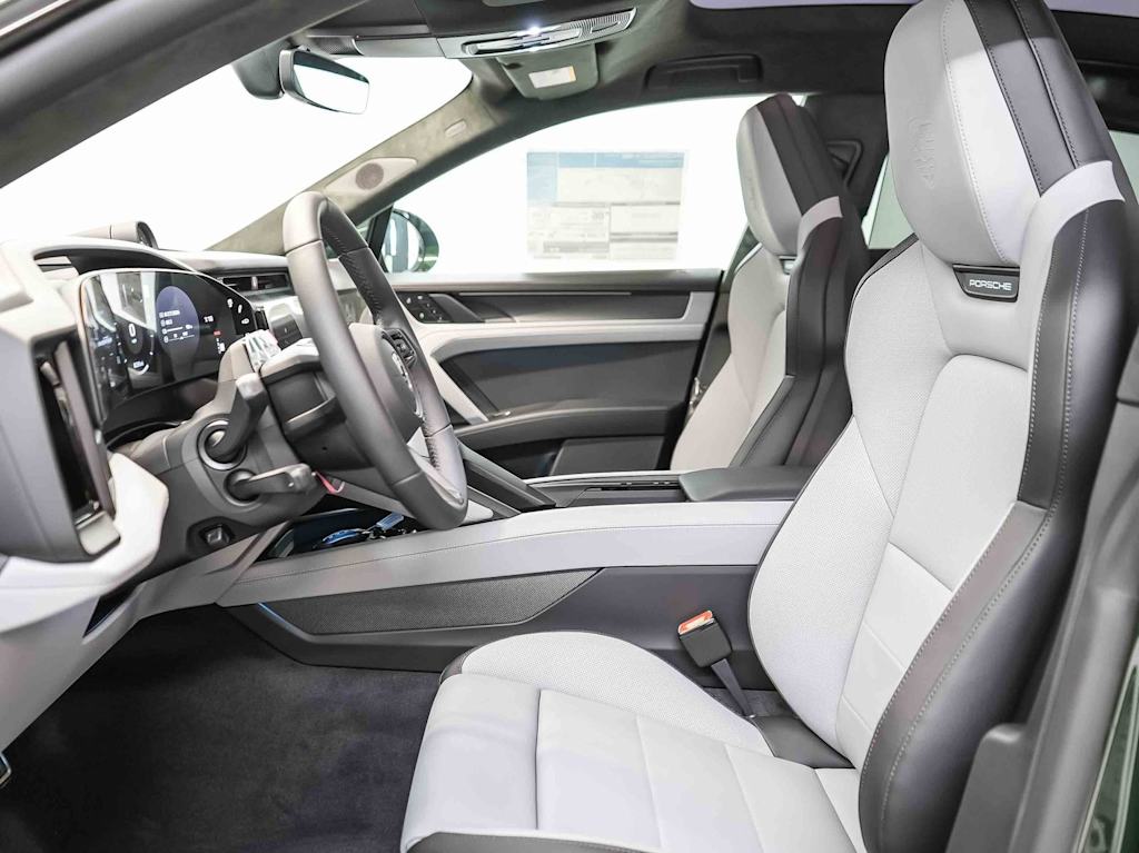 Thumbnail: 2026 Porsche Cayenne - 24