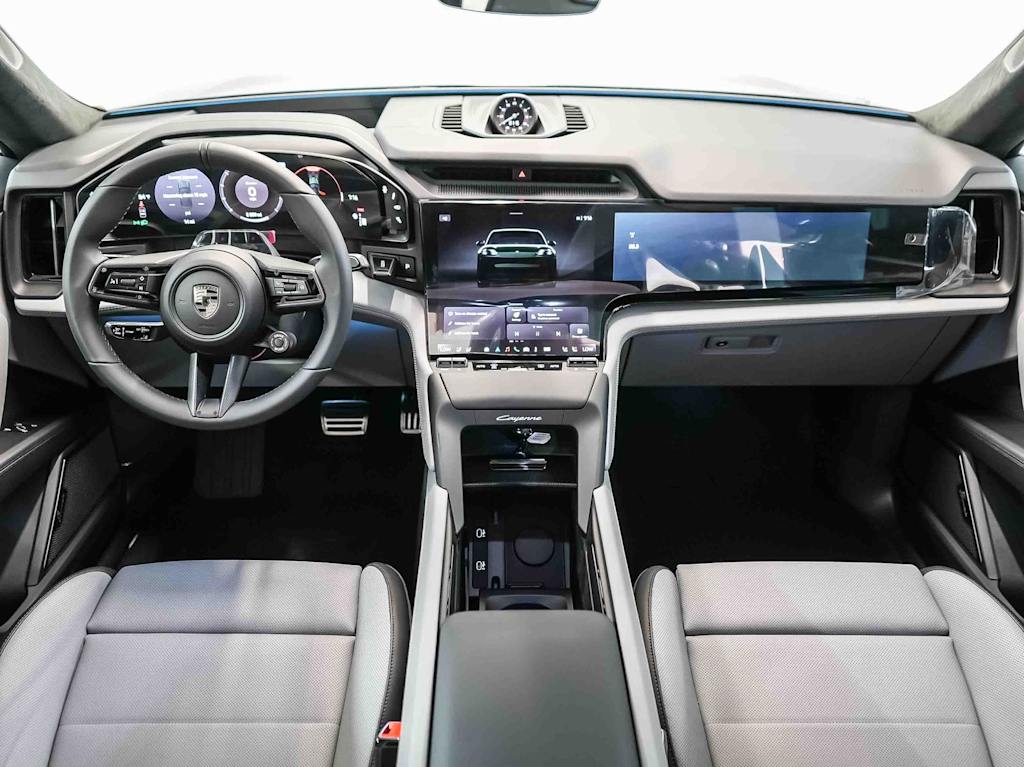 Thumbnail: 2026 Porsche Cayenne - 8