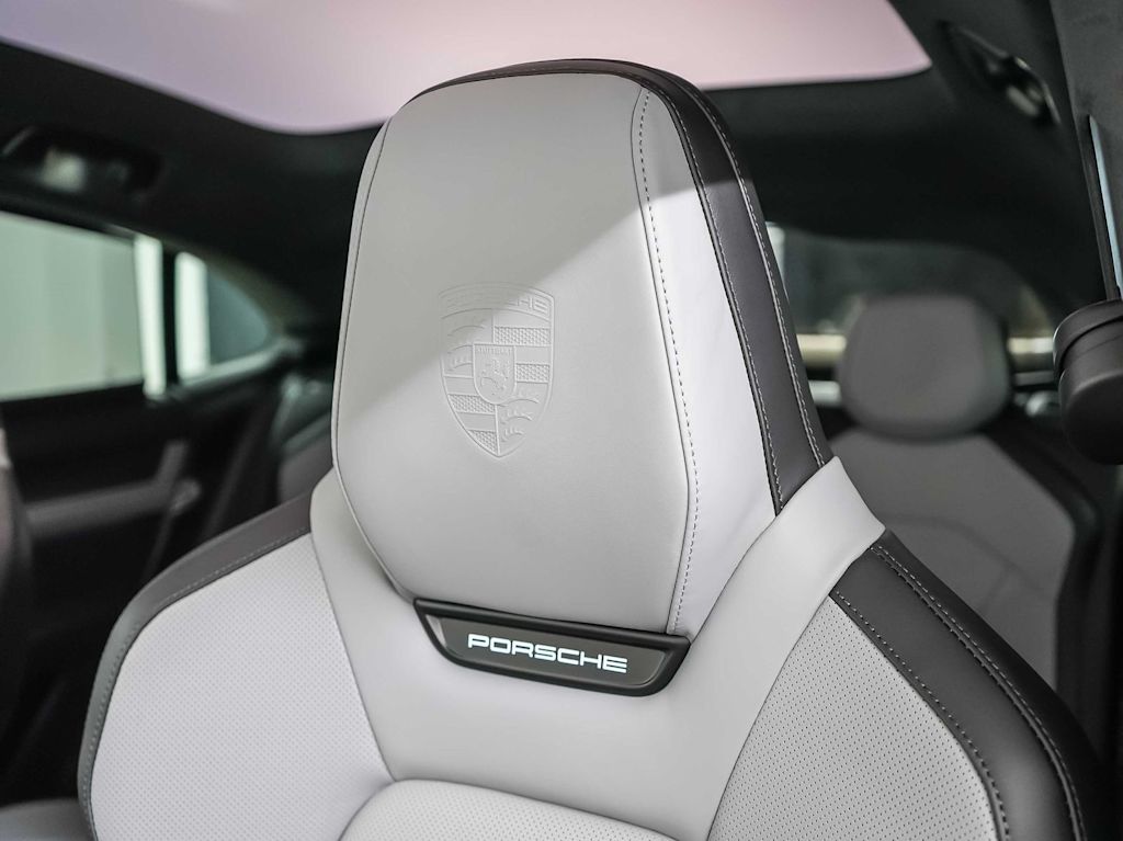 Thumbnail: 2026 Porsche Cayenne - 28