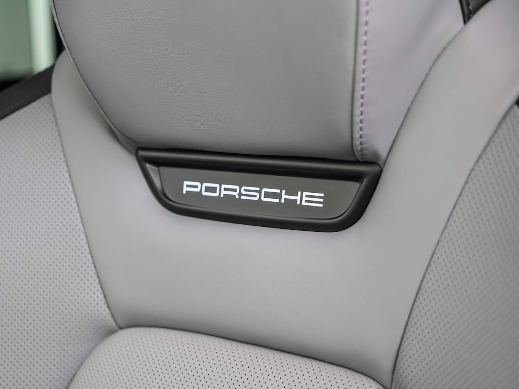 Thumbnail: 2026 Porsche Cayenne - 29
